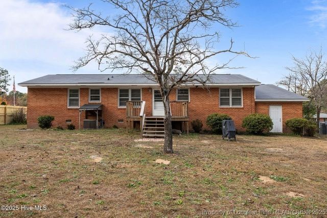 820 E Donaldson Avenue, Raeford, NC 28376