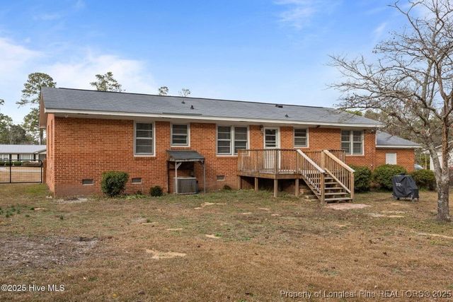 820 E Donaldson Avenue, Raeford, NC 28376