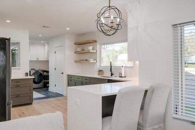 6308 Linda LN, Austin, TX 78723