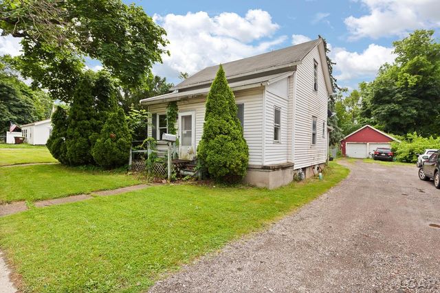 121 W Beecher Street, Adrian, MI 49221