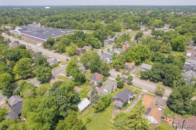 121 W Beecher Street, Adrian, MI 49221