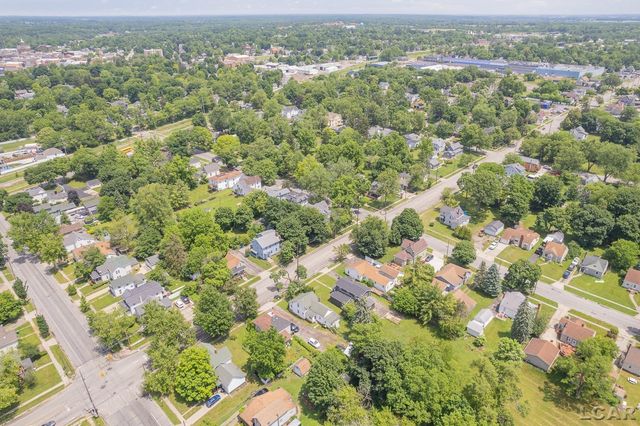 121 W Beecher Street, Adrian, MI 49221