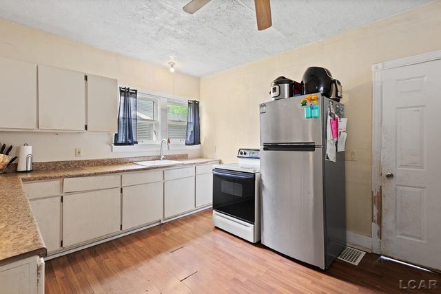 121 W Beecher Street, Adrian, MI 49221