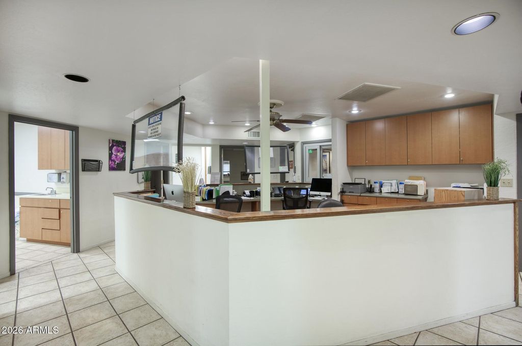 3525 W CALAVAR Road, Phoenix, AZ 85053 — photo 3