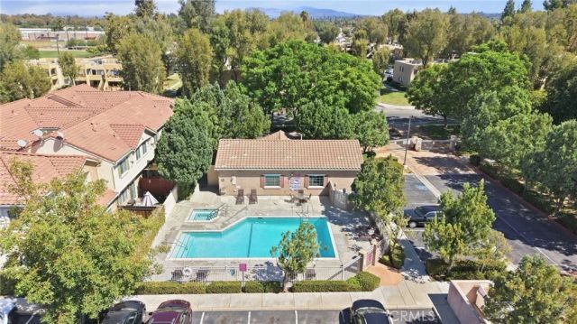 93 Kansas 602, Redlands, CA 92373