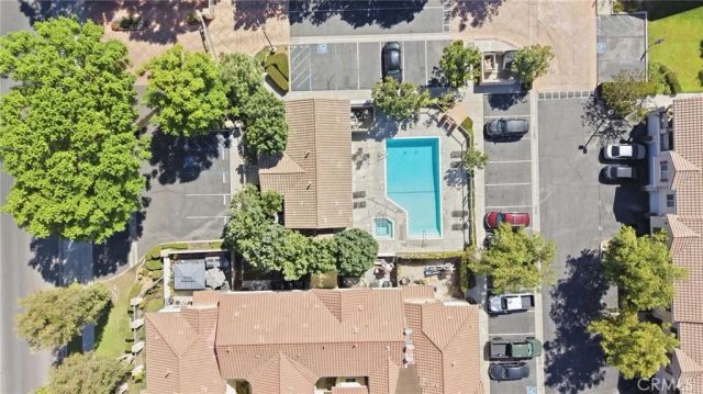 93 Kansas 602, Redlands, CA 92373