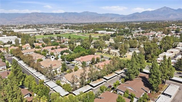93 Kansas 602, Redlands, CA 92373