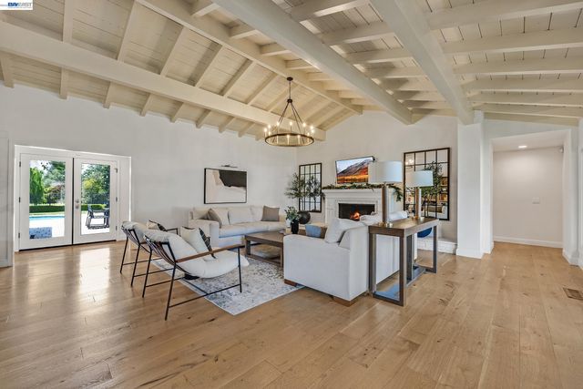 3144 Roundhill Rd, Alamo, CA 94507