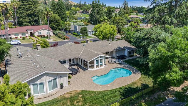 3144 Roundhill Rd, Alamo, CA 94507