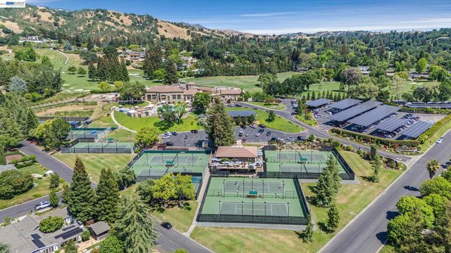 3144 Roundhill Rd, Alamo, CA 94507