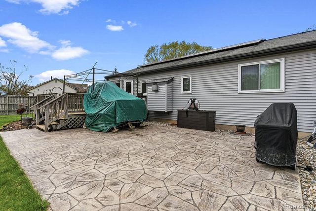 4713 Desert Bridge Court, Highland Charter Township, MI 48356