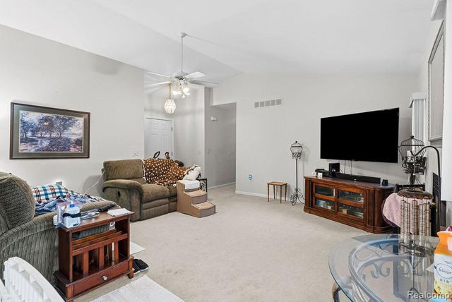 4713 Desert Bridge Court, Highland Charter Township, MI 48356