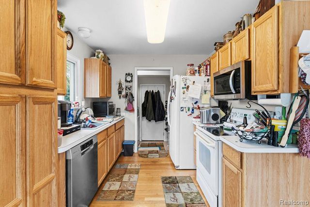 4713 Desert Bridge Court, Highland Charter Township, MI 48356