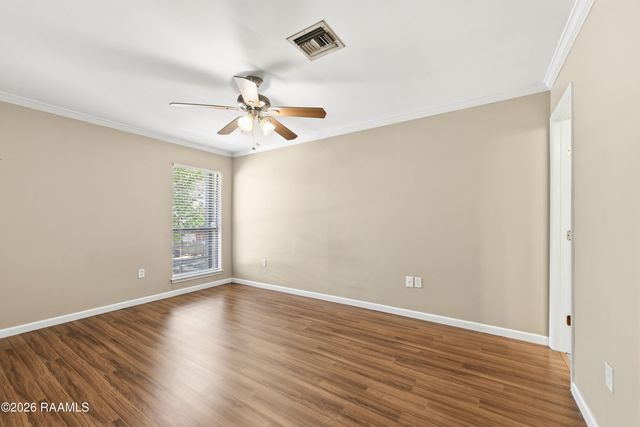 701 S College Road 208, Lafayette, LA 70503