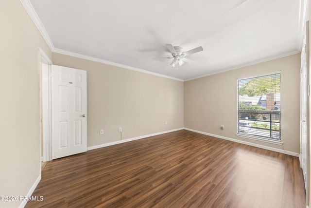 701 S College Road 208, Lafayette, LA 70503