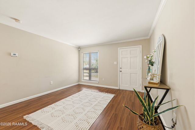 701 S College Road 208, Lafayette, LA 70503