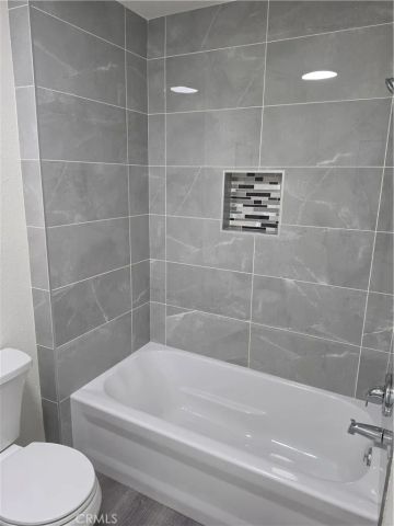 1034 El Camino, Costa Mesa, CA 92626