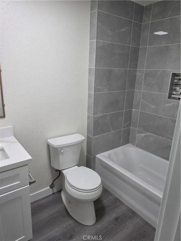 1034 El Camino, Costa Mesa, CA 92626