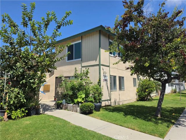 1034 El Camino, Costa Mesa, CA 92626