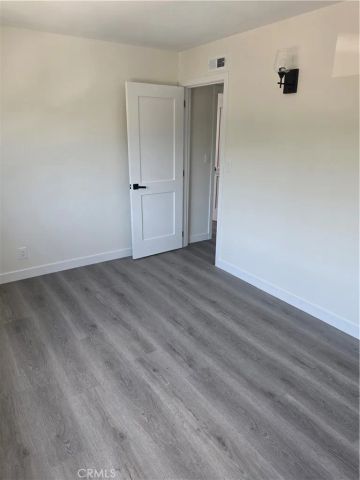 1034 El Camino, Costa Mesa, CA 92626