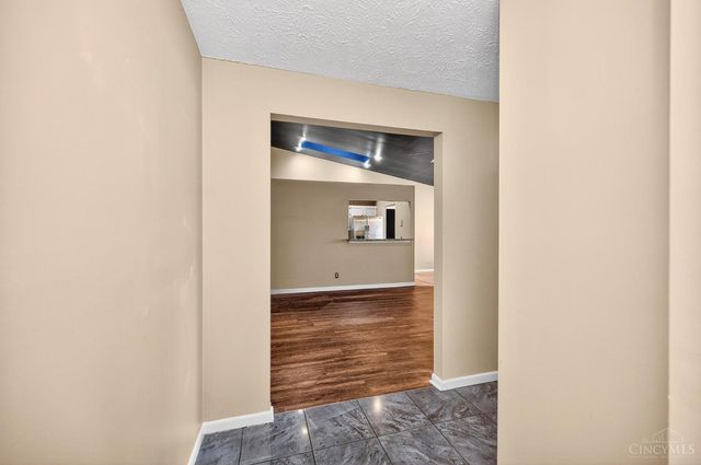 9450 Crockett Pass, West Chester, OH 45011