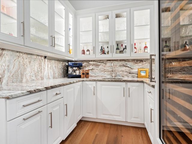 4205 HIGEL AVENUE, Sarasota, FL 34242