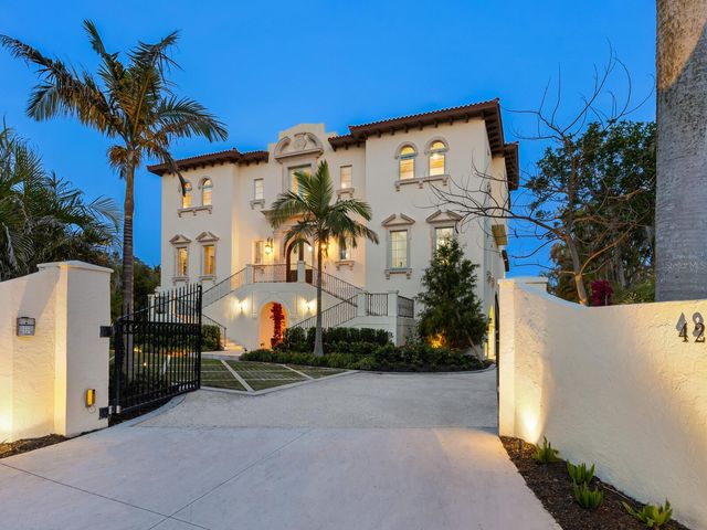 4205 HIGEL AVENUE, Sarasota, FL 34242