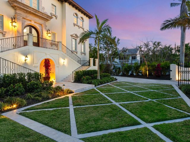 4205 HIGEL AVENUE, Sarasota, FL 34242