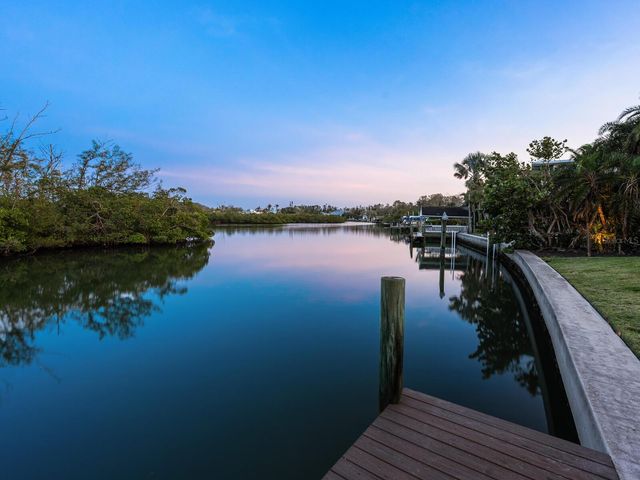 4205 HIGEL AVENUE, Sarasota, FL 34242