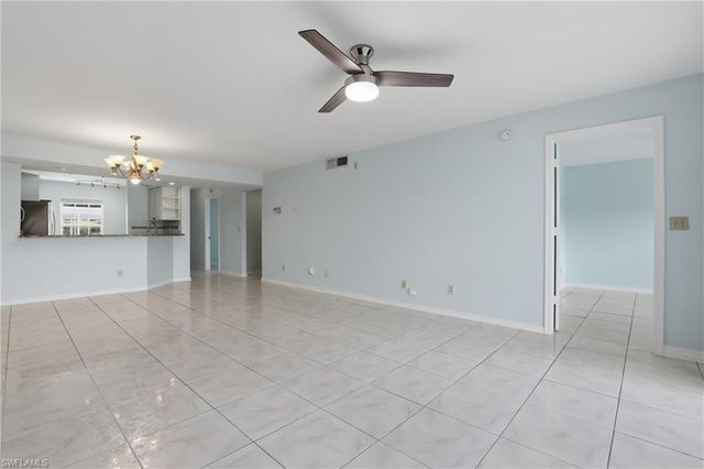 9580 Victoria LN A102, Naples, FL 34109