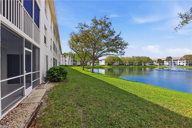 9580 Victoria LN A102, Naples, FL 34109