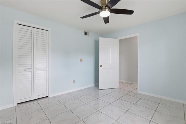 9580 Victoria LN A102, Naples, FL 34109