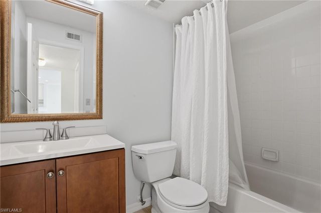 9580 Victoria LN A102, Naples, FL 34109