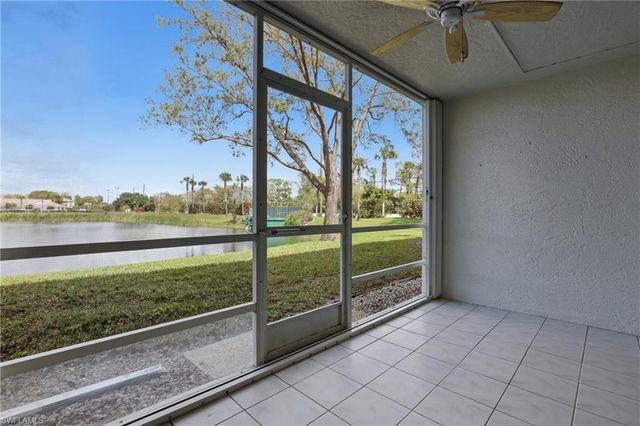 9580 Victoria LN A102, Naples, FL 34109