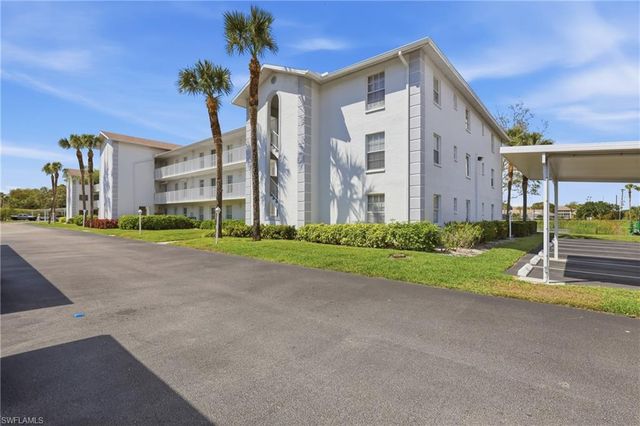 9580 Victoria LN A102, Naples, FL 34109