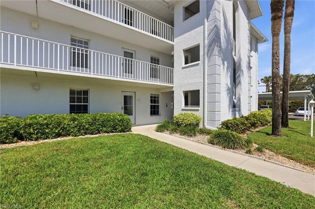9580 Victoria LN A102, Naples, FL 34109