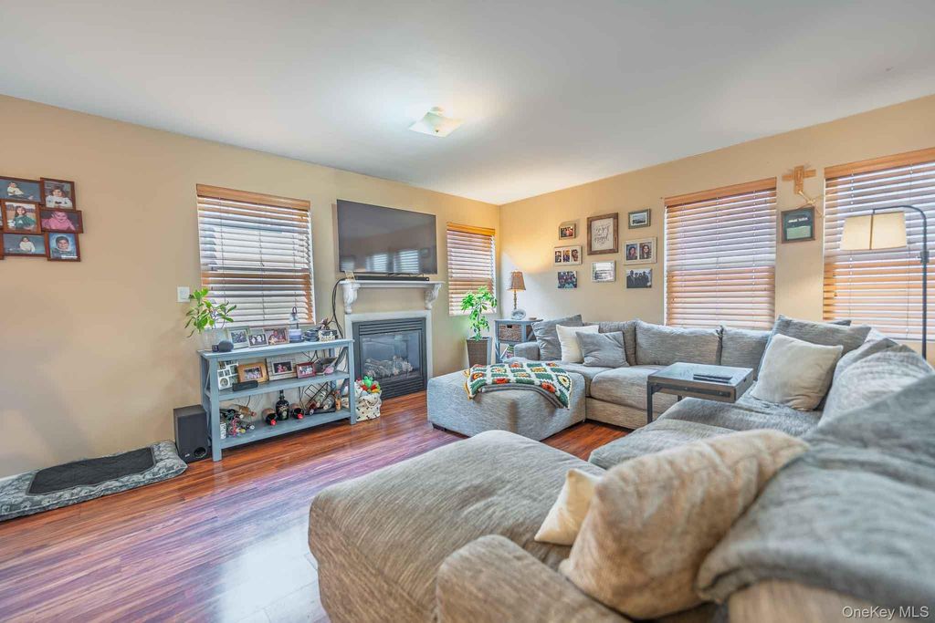 37 Louisiana Street, Long Beach, NY 11561 — photo 4