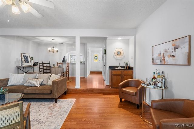 8015 Buford, North Chesterfield, VA 23235