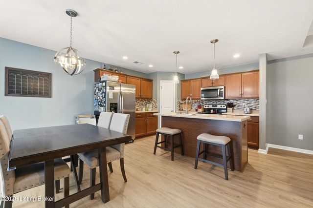 524 Golden Wing Rd, Mt Washington, KY 40047