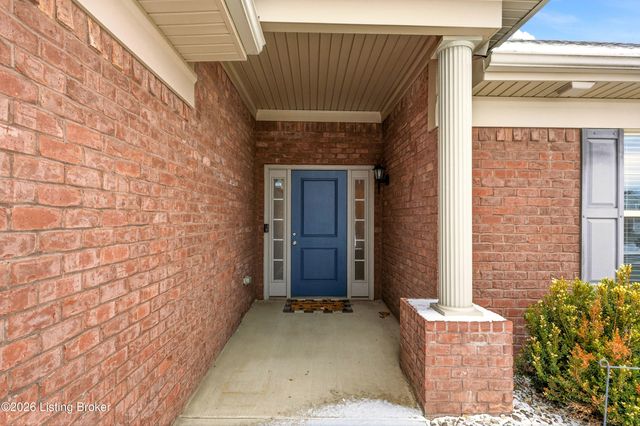 524 Golden Wing Rd, Mt Washington, KY 40047