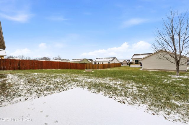 524 Golden Wing Rd, Mt Washington, KY 40047