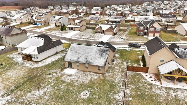 524 Golden Wing Rd, Mt Washington, KY 40047