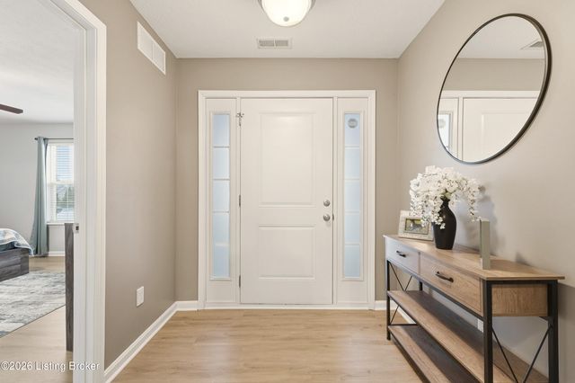 524 Golden Wing Rd, Mt Washington, KY 40047