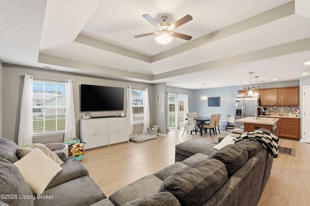 524 Golden Wing Rd, Mt Washington, KY 40047