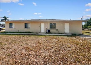 2239 Iris WAY, Fort Myers, FL 33905