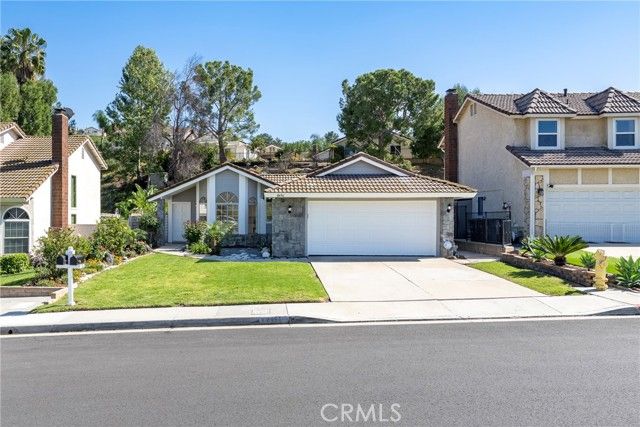 8496 East Meadowridge Street, Anaheim, CA 92808