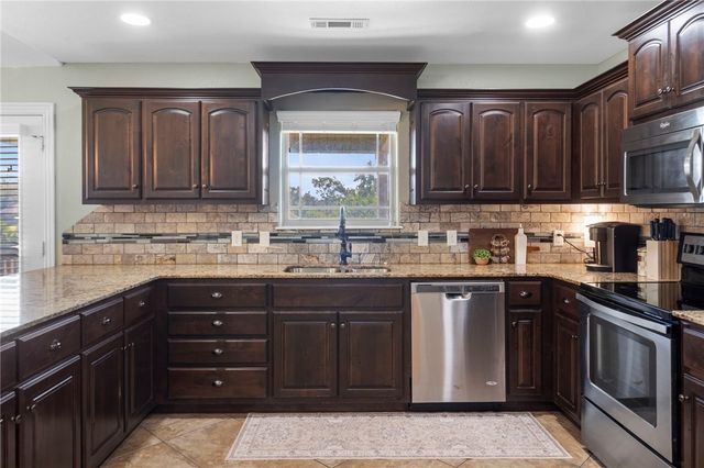 803 Dollar Street, Cave Springs, AR 72718