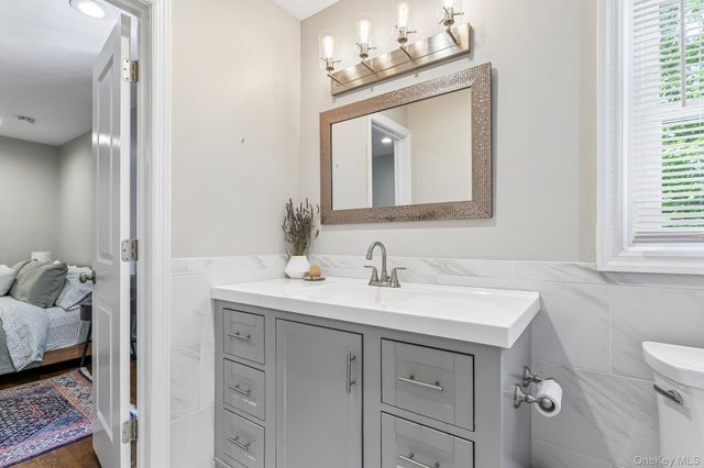 3 Walnut Place, Huntington, NY 11743