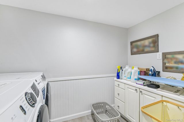3 Walnut Place, Huntington, NY 11743