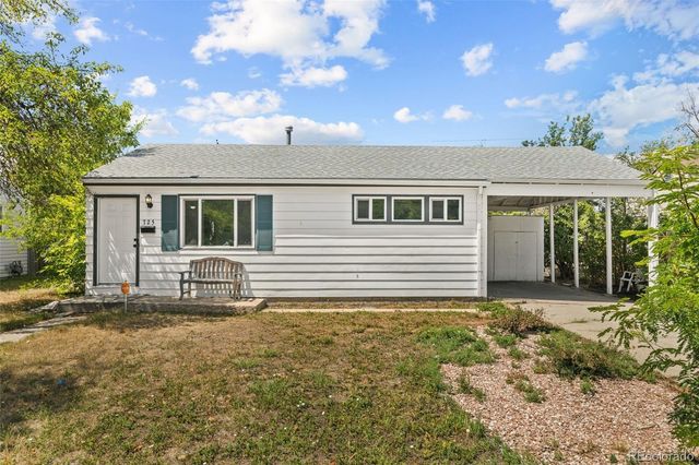 725 Kingston Street, Aurora, CO 80010